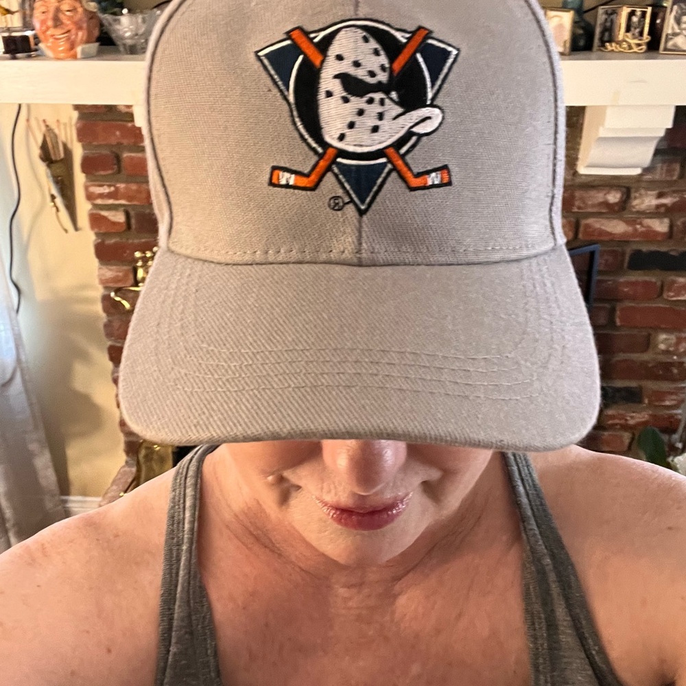Mighty Ducks hat, adjustable,Grey